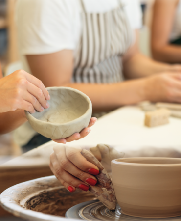 Claymore Art Studio Moda'da Yeni Sezon Sanat ve Seramik Programlarını Başlatıyor