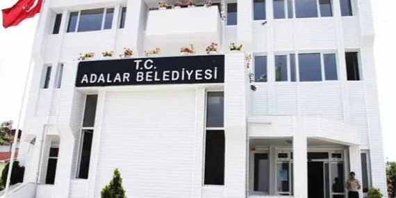 Adalar Belediye Başkanvekilliği Seçiminde AKP Adayına Oy Veren 3 CHP’li Disipline Sevk Edildi