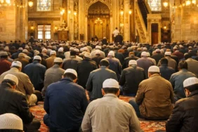 Diyanet cuma hutbesinde sosyal medyada mahremiyet ve doğruluk uyarısında bulundu