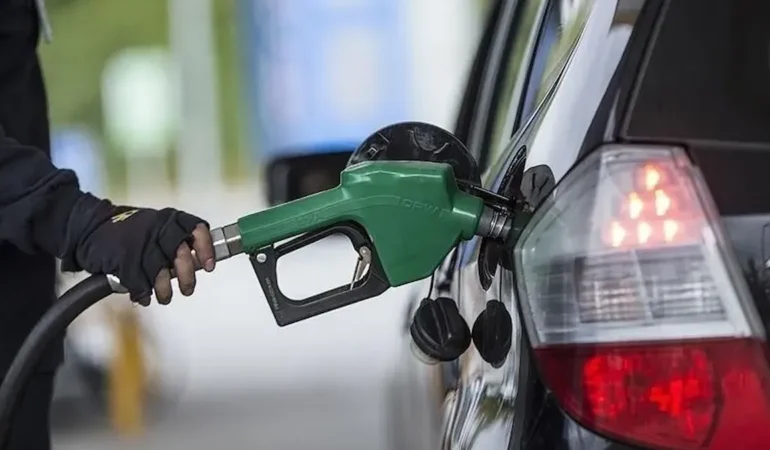 Eşelmobil Sisteminin Sona Ermesiyle Benzine 12 Lira 48 Kuruş Zam Bekleniyor