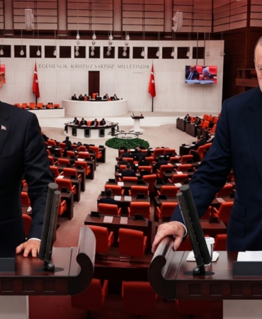YENİ Parti TBMM Açılışında Cumhurbaşkanı Erdoğan İçin Ayağa Kalkmama Kararı Aldı